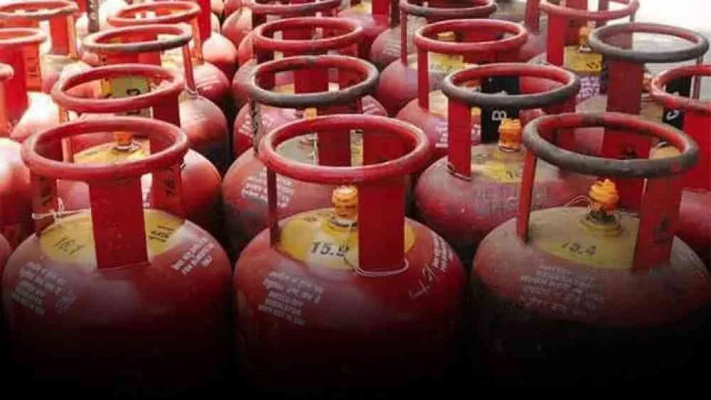 Gas cylinder link to Aadhaar